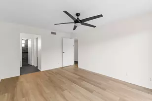 8105 NW 61st St, Tamarac, FL 33321 - Photo 3