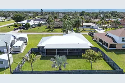 1685 SW Schleicher Lane, Port Saint Lucie, FL 34984 - Photo 7