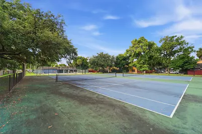 7241 W Sunrise Boulevard, Plantation, FL 33313 - Photo 27