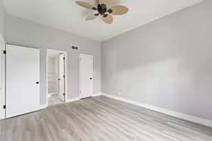 7241 W Sunrise Blvd, Plantation, FL 33313 - Photo 15