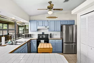 391 SW Duval Ave, Port Saint Lucie, FL 34983 - Photo 9