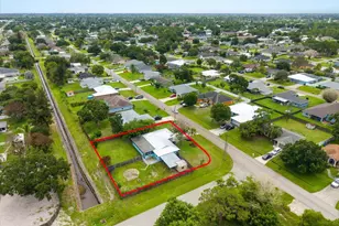 391 SW Duval Ave, Port Saint Lucie, FL 34983 - Photo 31