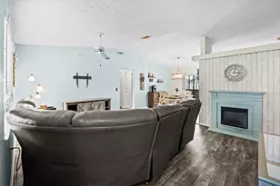 391 SW Duval Ave, Port Saint Lucie, FL 34983 - Photo 5