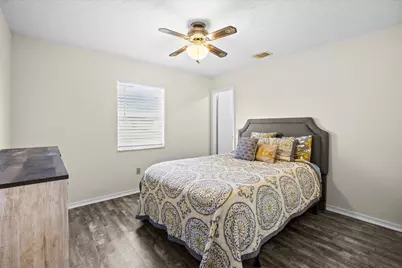 391 SW Duval Avenue, Port Saint Lucie, FL 34983 - Photo 17