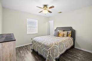 391 SW Duval Ave, Port Saint Lucie, FL 34983 - Photo 17