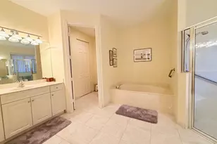 8041 E Via Grande, Boynton Beach, FL 33437 - Photo 17