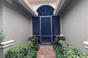 8041 E Via Grande, Boynton Beach, FL 33437 - Photo 3