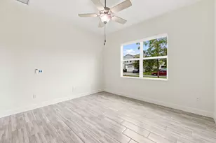 5627 Opal Dr, The Acreage, FL 33470 - Photo 9