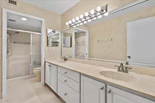 9927 Seacrest Cir, Boynton Beach, FL 33437 - Photo 17