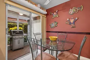 9927 Seacrest Cir, Boynton Beach, FL 33437 - Photo 5
