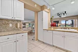 9927 Seacrest Cir, Boynton Beach, FL 33437 - Photo 3
