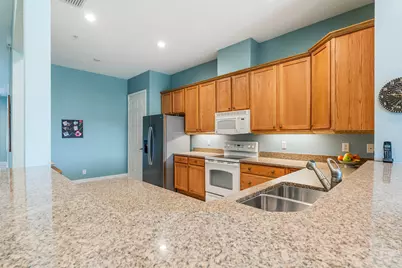 2320 Water Oak Court SW #123, Vero Beach, FL 32962 - Photo 19