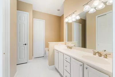 2320 Water Oak Court SW #123, Vero Beach, FL 32962 - Photo 23