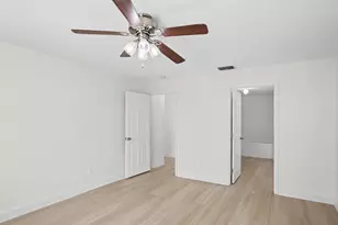 2049 SW Capeador St, Port Saint Lucie, FL 34953 - Photo 13