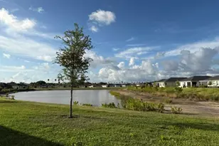 9044 Dahlia Cir, Port Saint Lucie, FL 34986 - Photo 17