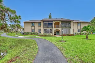337 Pine Ridge Cir, Greenacres, FL 33463 - Photo 25