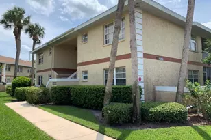 1536 SE Royal Green Cir, Port Saint Lucie, FL 34952 - Photo 5