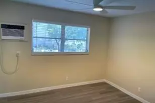 5168 NE 6th Ave, Oakland Park, FL 33334 - Photo 5