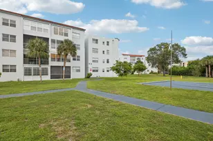 2860 Somerset Dr, Lauderdale Lakes, FL 33311 - Photo 23