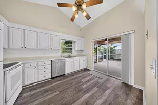 119 Adobe Cir, Jupiter, FL 33458 - Photo 11