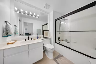 4117 W Palm Aire Drive #B2, Pompano Beach, FL 33069 - Photo 9