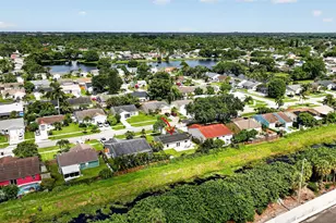 5258 Canal Cir W, Lake Worth, FL 33467 - Photo 27