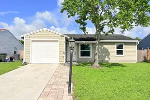 5258 Canal Cir W, Lake Worth, FL 33467 - Photo 3