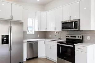 4181 Winchester Ln, West Palm Beach, FL 33406 - Photo 11