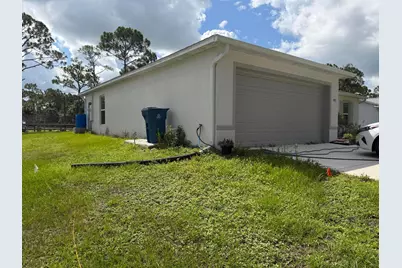 1001 Happiness Avenue SW, Palm Bay, FL 32908 - Photo 3