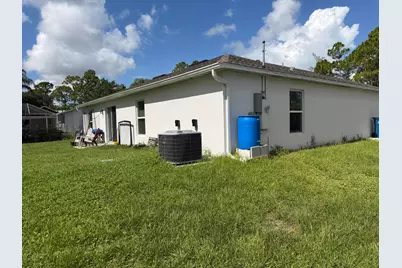 1001 Happiness Avenue SW, Palm Bay, FL 32908 - Photo 5