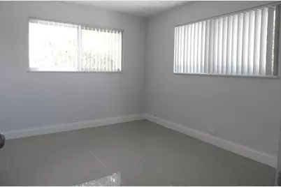 915 SE 22nd Avenue, Pompano Beach, FL 33062 - Photo 23