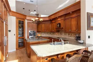 3190 Willow Ln, Weston, FL 33331 - Photo 9