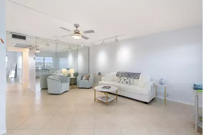 4060 Cornwall C, Boca Raton, FL 33434 - Photo 5