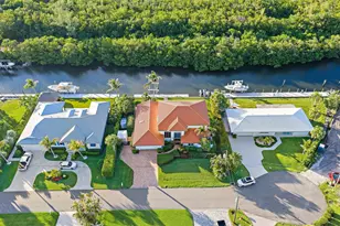 8565 SE Palm St, Hobe Sound, FL 33455 - Photo 3