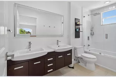 229 E Bayridge Drive, Weston, FL 33326 - Photo 31