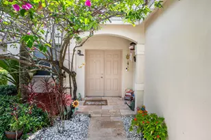 229 E Bayridge Dr, Weston, FL 33326 - Photo 5