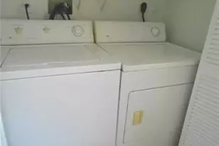 9620 NW 2nd St, Pembroke Pines, FL 33024 - Photo 9