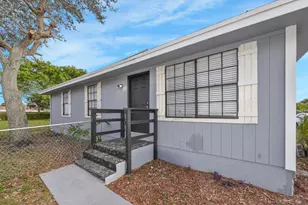 237 SW 11th Ave, Delray Beach, FL 33444 - Photo 15