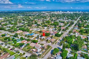 237 SW 11th Ave, Delray Beach, FL 33444 - Photo 11