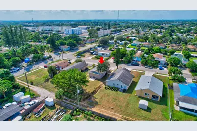 237 SW 11th Avenue, Delray Beach, FL 33444 - Photo 23