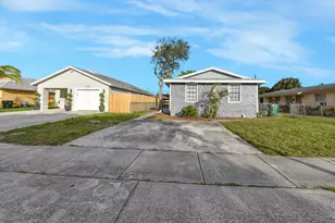 237 SW 11th Ave, Delray Beach, FL 33444 - Photo 21