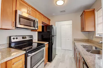 237 SW 11th Avenue, Delray Beach, FL 33444 - Photo 33