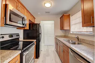 237 SW 11th Ave, Delray Beach, FL 33444 - Photo 31