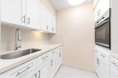 1069 Cornwall D, Boca Raton, FL 33434 - Photo 9
