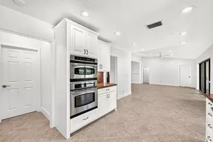 21155 Shady Vista Ln, Boca Raton, FL 33428 - Photo 15