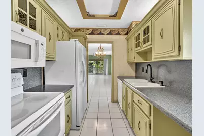 2420 NW 22nd Avenue #Apt 602, Delray Beach, FL 33445 - Photo 17