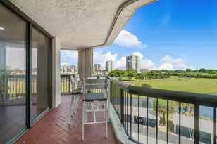 1900 Consulate Pl, West Palm Beach, FL 33401 - Photo 21
