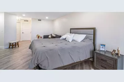 1900 Consulate Place #406, West Palm Beach, FL 33401 - Photo 15