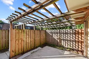 2406 24th Ln, Greenacres, FL 33463 - Photo 9