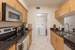 6556 Emerald Dunes Dr, West Palm Beach, FL 33411 - Photo 5